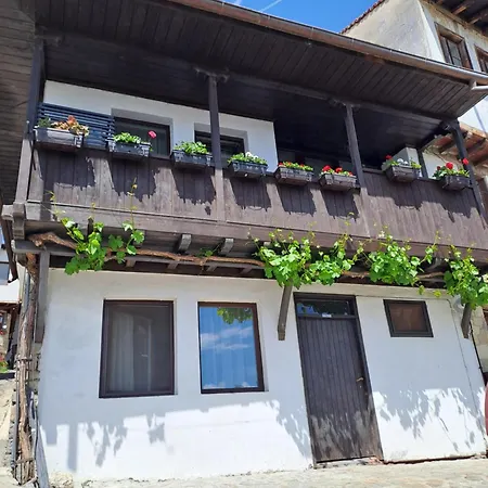 лазара * Veliko Tărnovo
